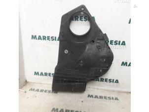 Gebruikte Distributiedeksel Peugeot 206 (2A/C/H/J/S) 1.1 XN,XR Prijs € 20,00 Margeregeling aangeboden door Maresia Parts