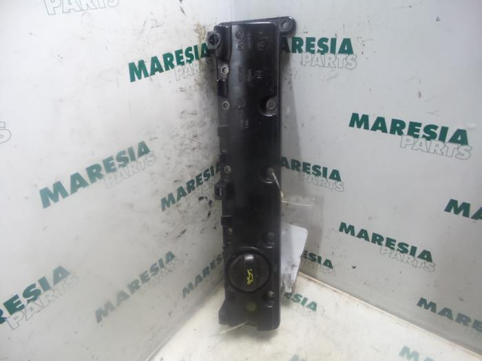Gebruikte Kleppendeksel Citroen C5 I Berline (DC) 1.8 16V Prijs € 25,00 Margeregeling aangeboden door Maresia Parts