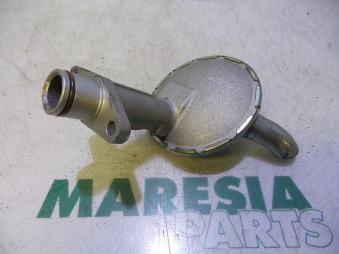 Gebruikte Oliepomp Peugeot Boxer (230L) 2.8 Hdi 270C Prijs € 30,00 Margeregeling aangeboden door Maresia Parts