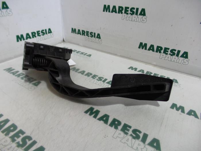 Gebruikte Gaspedaalpositie Sensor Fiat Punto III (199) 0.9 TwinAir Prijs € 15,00 Margeregeling aangeboden door Maresia Parts