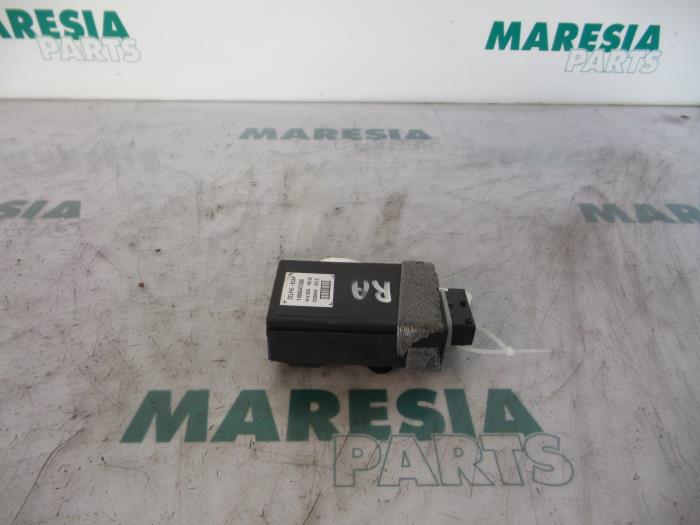 Gebruikte Computer Diversen Peugeot 807 2.0 HDi 16V Prijs € 30,00 Margeregeling aangeboden door Maresia Parts