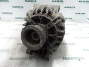 Gebruikte Dynamo Renault Scénic I (JA) 2.0 16V Prijs € 50,00 Margeregeling aangeboden door Maresia Parts