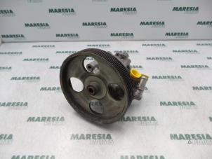 Gebruikte Stuurpomp Peugeot 406 Break (8E/F) 2.2 16V Prijs € 40,00 Margeregeling aangeboden door Maresia Parts