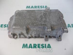 Gebruikte Carterpan Peugeot 307 (3A/C/D) 2.0 HDi 110 FAP Prijs € 75,00 Margeregeling aangeboden door Maresia Parts