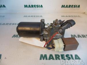 Gebruikte Ruitenwissermotor voor Fiat Multipla (186) 1.9 JTD 105 SX,ELX Prijs € 40,00 Margeregeling aangeboden door Maresia Parts