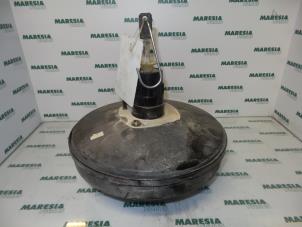 Gebruikte Rembol Renault Scénic II (JM) 1.6 16V Prijs € 50,00 Margeregeling aangeboden door Maresia Parts