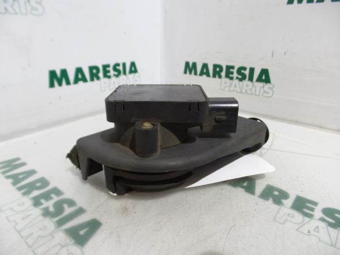 Gebruikte Sensor Gaspedaalpositie Citroen C5 I Break (DE) 2.0 16V Prijs € 35,00 Margeregeling aangeboden door Maresia Parts