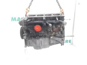 Gebruikte Motor Renault Megane II CC (EM) 1.6 16V Prijs € 210,00 Margeregeling aangeboden door Maresia Parts