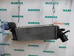 Gebruikte Intercooler Lancia Phedra 2.2 JTD 16V Prijs € 40,00 Margeregeling aangeboden door Maresia Parts