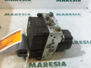 Gebruikte ABS Pomp Lancia Phedra 2.2 JTD 16V Prijs € 157,50 Margeregeling aangeboden door Maresia Parts