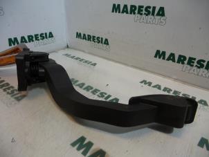 Gebruikte Gaspedaalpositie Sensor Peugeot 206 (2A/C/H/J/S) 1.4 HDi Prijs € 35,00 Margeregeling aangeboden door Maresia Parts