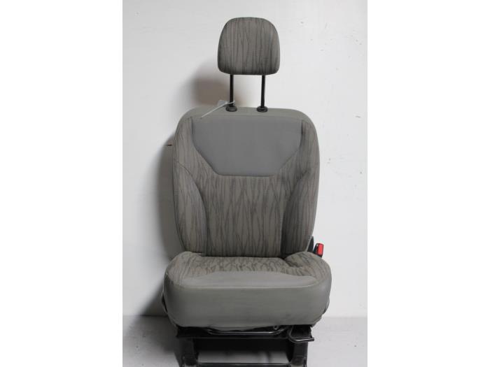 Renault Trafic Stoelen rechts voorraad | Onderdelenlijn.nl