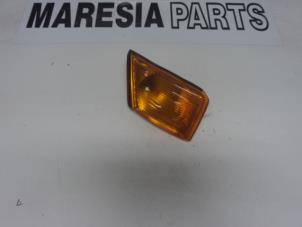 Gebruikte Knipperlicht rechts Iveco New Daily III 35C12,S12 Prijs € 25,00 Margeregeling aangeboden door Maresia Parts