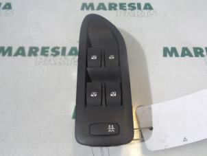Gebruikte Combischakelaar ramen Renault Vel Satis (BJ) 2.0 16V Turbo Prijs € 40,00 Margeregeling aangeboden door Maresia Parts