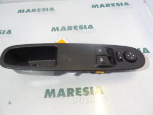 Gebruikte Combischakelaar ramen Lancia Ypsilon (312) 0.9 TwinAir 85 Prijs € 35,00 Margeregeling aangeboden door Maresia Parts