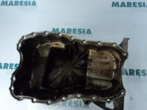 Gebruikte Carterpan Renault Laguna I (B56) 1.6 16V Prijs € 30,00 Margeregeling aangeboden door Maresia Parts