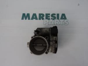 Gebruikte Gasklephuis Alfa Romeo 147 (937) 1.6 Twin Spark 16V Prijs € 75,00 Margeregeling aangeboden door Maresia Parts