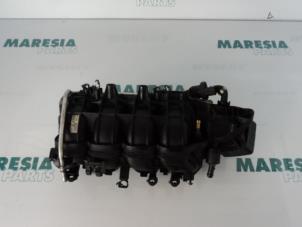 Gebruikte Inlaatspruitstuk Alfa Romeo 147 (937) 1.6 Twin Spark 16V Prijs € 50,00 Margeregeling aangeboden door Maresia Parts