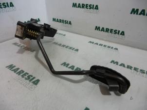 Gebruikte Gaspedaalpositie Sensor Fiat Stilo (192A/B) 1.8 16V Prijs € 50,00 Margeregeling aangeboden door Maresia Parts