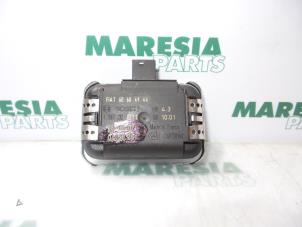 Gebruikte Sensor regen Fiat Croma (194) 2.2 MPI 16V Prijs € 40,00 Margeregeling aangeboden door Maresia Parts