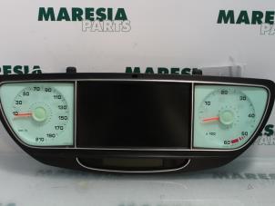 Gebruikte Instrumentenpaneel Lancia Phedra 2.2 JTD 16V Prijs € 85,00 Margeregeling aangeboden door Maresia Parts