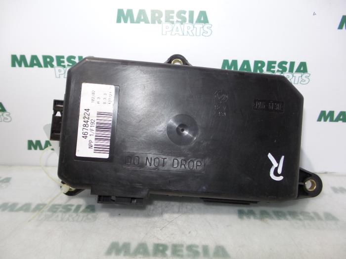 Gebruikte Computer Diversen Fiat Stilo (192A/B) 1.9 JTD 80 3-Drs. Prijs € 35,00 Margeregeling aangeboden door Maresia Parts
