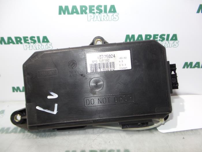 Gebruikte Computer Diversen Fiat Stilo (192A/B) 1.9 JTD 80 3-Drs. Prijs € 35,00 Margeregeling aangeboden door Maresia Parts