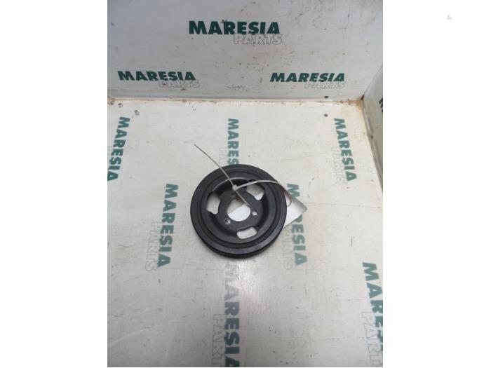 Krukas Poelie van een Peugeot 207 CC (WB) 1.6 16V THP 2008