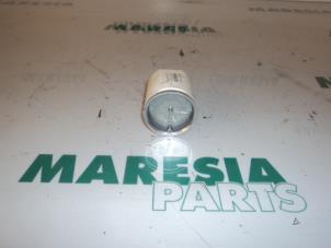 Gebruikte Display Interieur Renault Vel Satis (BJ) 3.0 dCi V6 24V Prijs € 20,00 Margeregeling aangeboden door Maresia Parts