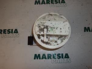 Gebruikte Tank element Pomp Citroen C3 (FC/FL/FT) 1.1 Prijs € 35,00 Margeregeling aangeboden door Maresia Parts