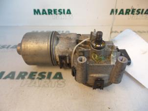 Gebruikte Ruitenwissermotor voor Fiat Croma (194) 2.2 MPI 16V Prijs € 50,00 Margeregeling aangeboden door Maresia Parts