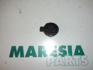 Gebruikte Sensor regen Alfa Romeo 147 (937) 1.9 JTD 115 Prijs € 50,00 Margeregeling aangeboden door Maresia Parts