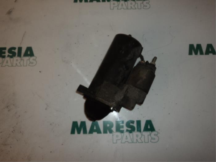 Gebruikte Startmotor Alfa Romeo 147 (937) 1.9 JTD 115 Prijs € 40,00 Margeregeling aangeboden door Maresia Parts