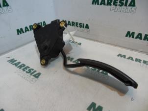 Gebruikte Gaspedaalpositie Sensor Renault Megane II Grandtour (KM) 1.9 dCi 120 Prijs € 35,00 Margeregeling aangeboden door Maresia Parts