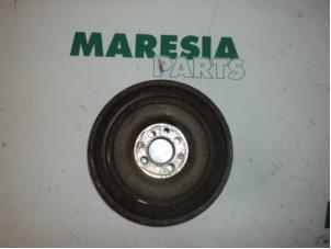 Gebruikte Krukas Poelie Alfa Romeo 147 (937) 1.9 JTD 115 Prijs € 30,00 Margeregeling aangeboden door Maresia Parts