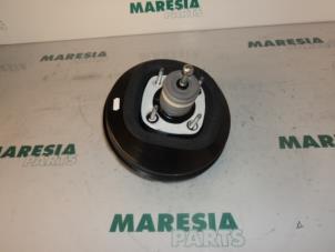 Gebruikte Rembekrachtiger Peugeot 208 I (CA/CC/CK/CL) 1.6 e-HDi FAP Prijs € 50,00 Margeregeling aangeboden door Maresia Parts