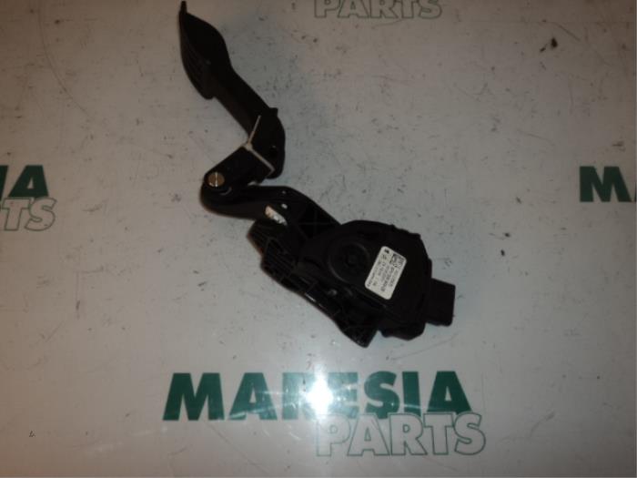 Gebruikte Gaspedaalpositie Sensor Fiat Scudo (270) 2.0 D Multijet Prijs € 60,00 Margeregeling aangeboden door Maresia Parts