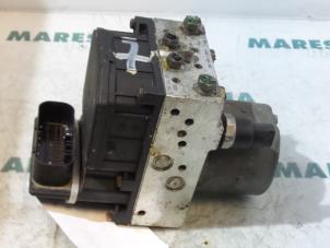 Gebruikte ABS Pomp Lancia Phedra 2.2 JTD 16V Prijs € 157,50 Margeregeling aangeboden door Maresia Parts