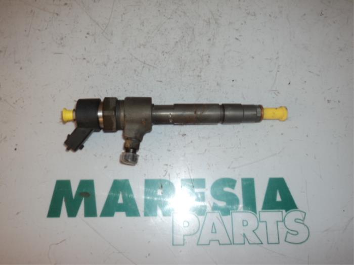 Gebruikte Verstuiver (diesel) Fiat Punto II (188) 1.9 JTD 80 ELX 3-Drs. Prijs € 75,00 Margeregeling aangeboden door Maresia Parts