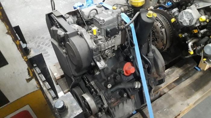 Gebruikte Motor Renault Clio II Societe (SB) 1.9 dTi Prijs € 299,00 Margeregeling aangeboden door Maresia Parts