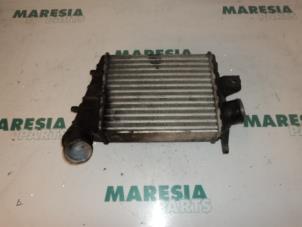 Gebruikte Intercooler Alfa Romeo 156 (932) 1.9 JTD Prijs € 45,00 Margeregeling aangeboden door Maresia Parts