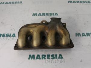 Gebruikte Uitlaatspruitstuk Citroen Xsara Picasso (CH) 1.8 16V Prijs € 40,00 Margeregeling aangeboden door Maresia Parts