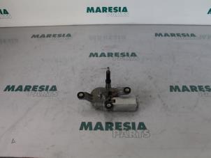 Gebruikte Ruitenwissermotor achter Fiat Bravo (198A) 1.6 JTD Multijet 105 Prijs € 35,00 Margeregeling aangeboden door Maresia Parts