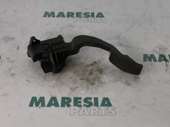Gaspedaalpositie Sensor Fiat Grande Punto (199), 2005 1.4, Hatchback, Benzine, 1.368cc, 57kW (77pk), FWD, 350A1000, 2005-06 / 2012-10, 199AXB1; BXB1 (Gebruikt)