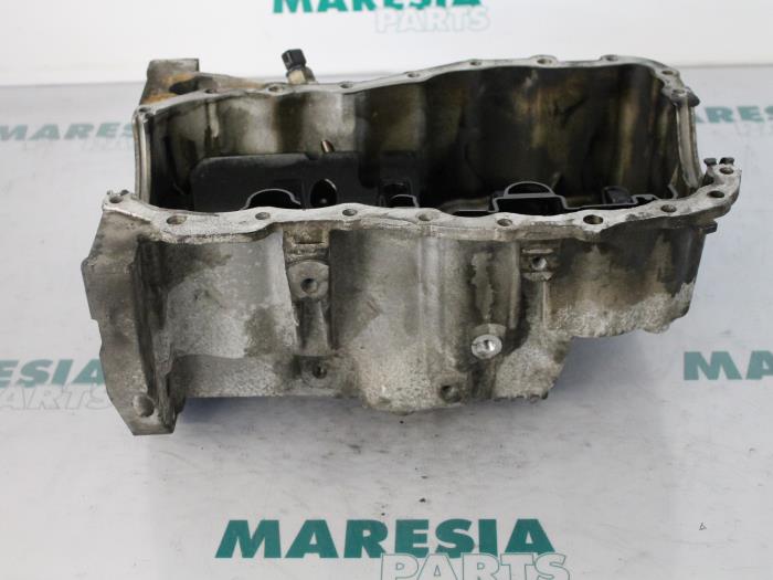 Gebruikte Carterpan Renault Megane II Grandtour (KM) 1.5 dCi 85 Prijs € 40,00 Margeregeling aangeboden door Maresia Parts