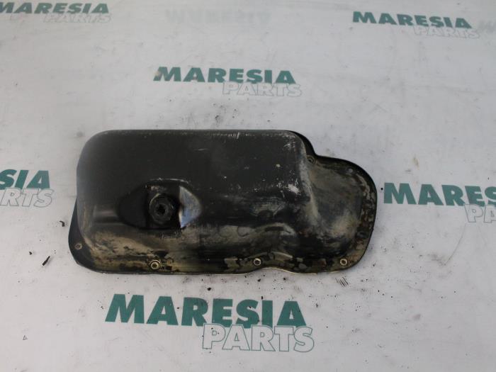 Gebruikte Carterpan Peugeot 206 (2A/C/H/J/S) 1.4 XR,XS,XT,Gentry Prijs € 25,00 Margeregeling aangeboden door Maresia Parts