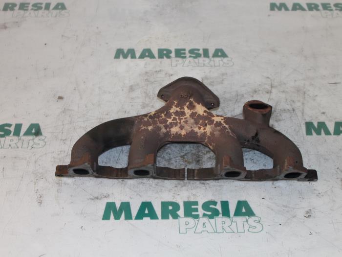 Gebruikte Spruitstuk Uitlaat Renault Kangoo Express (FC) 1.9 D 55 Prijs € 40,00 Margeregeling aangeboden door Maresia Parts