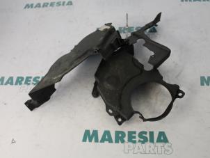 Gebruikte Distributiedeksel Fiat Scudo (270) 2.0 D Multijet Prijs € 20,00 Margeregeling aangeboden door Maresia Parts