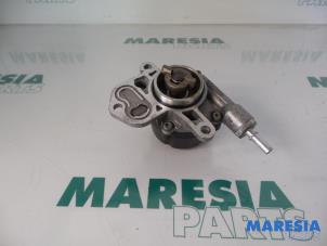 Gebruikte Vacuumpomp (Diesel) Peugeot 206 SW (2E/K) 2.0 HDi Prijs € 50,00 Margeregeling aangeboden door Maresia Parts