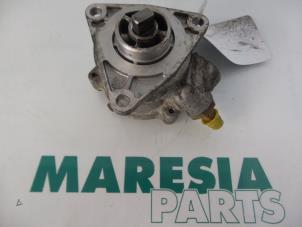 Gebruikte Vacuumpomp (Diesel) Fiat Punto II (188) 1.9 JTD 80 ELX 3-Drs. Prijs € 35,00 Margeregeling aangeboden door Maresia Parts
